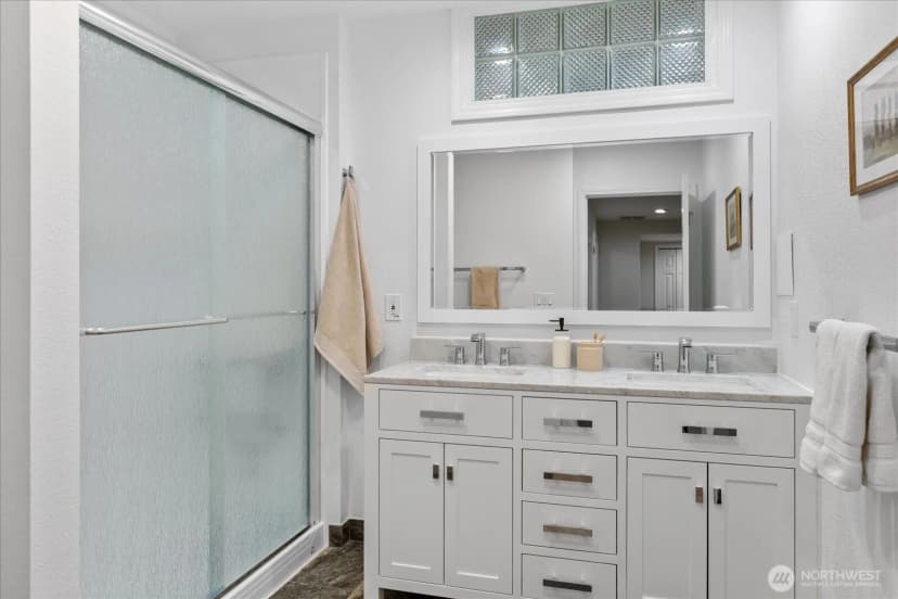 Property photo for 2123 Nw 204th Street, Shoreline photo 29