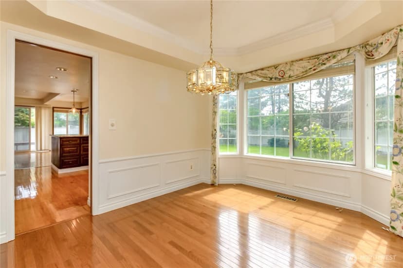 Property photo for 33615 7th Place Sw, Federal Way photo 10