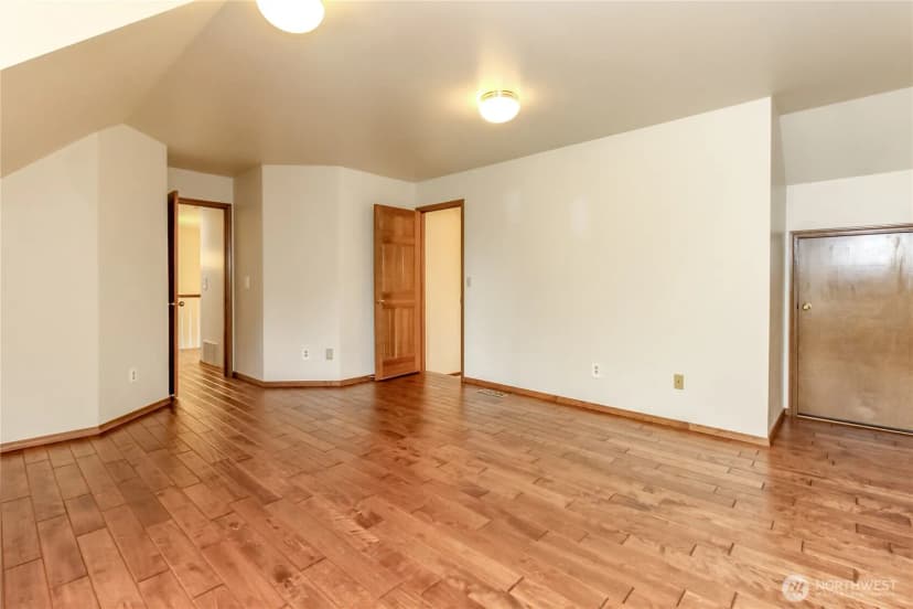 Property photo for 33615 7th Place Sw, Federal Way photo 23