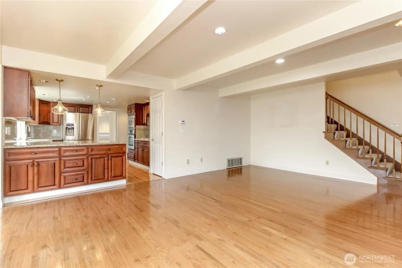 Property photo for 33615 7th Place Sw, Federal Way photo 19