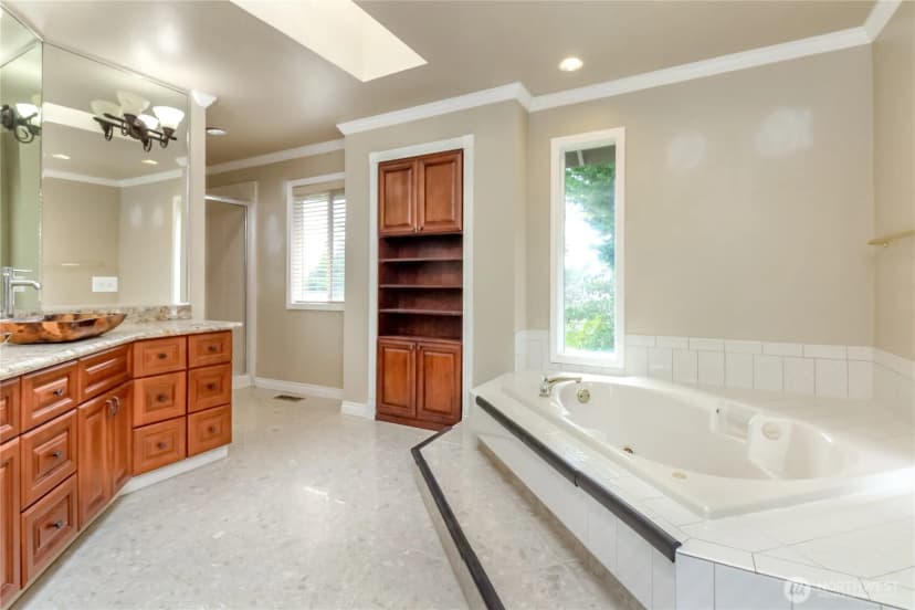 Property photo for 33615 7th Place Sw, Federal Way photo 32