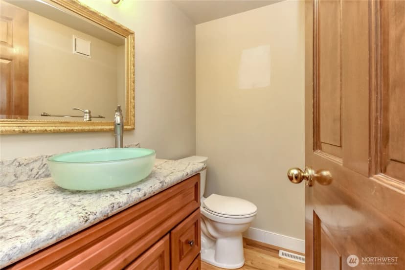 Property photo for 33615 7th Place Sw, Federal Way photo 12