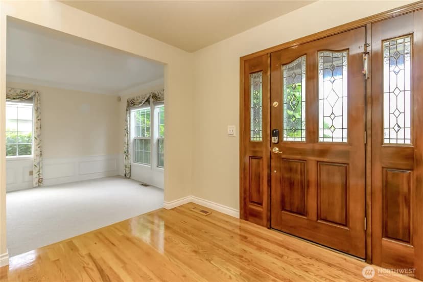 Property photo for 33615 7th Place Sw, Federal Way photo 6
