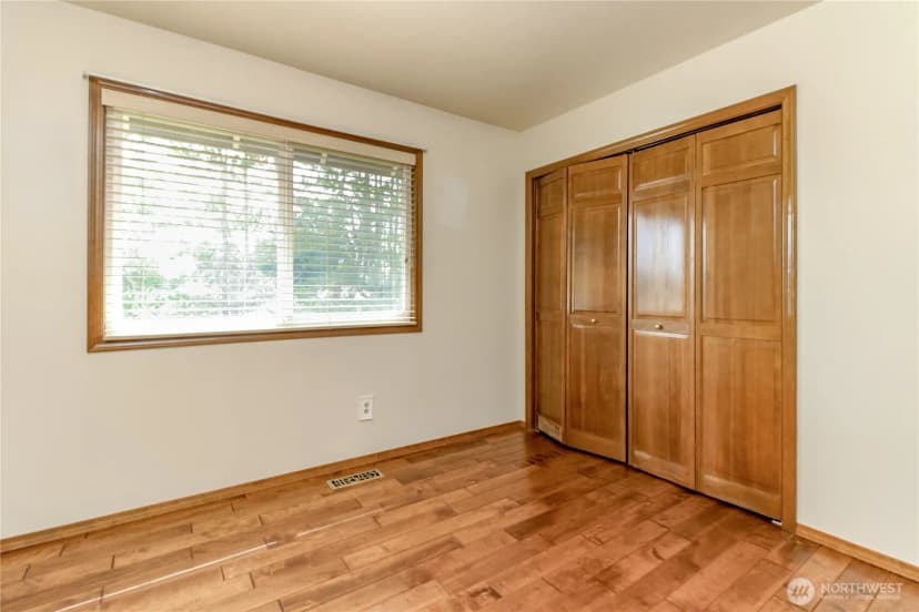 Property photo for 33615 7th Place Sw, Federal Way photo 25