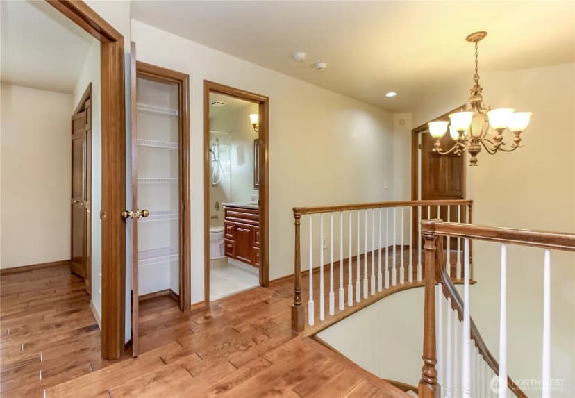 Property photo for 33615 7th Place Sw, Federal Way photo 24