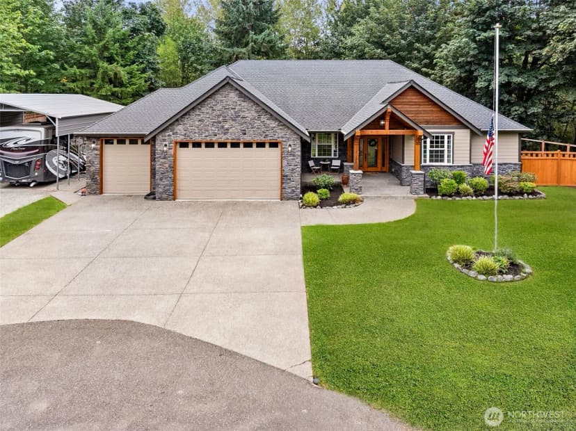 Property photo for 21726 Orting Kapowsin Highway E, Graham