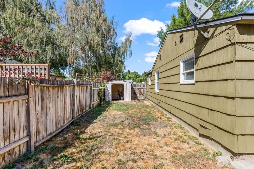 Property photo for 704 E Hobert Avenue, Ellensburg photo 25