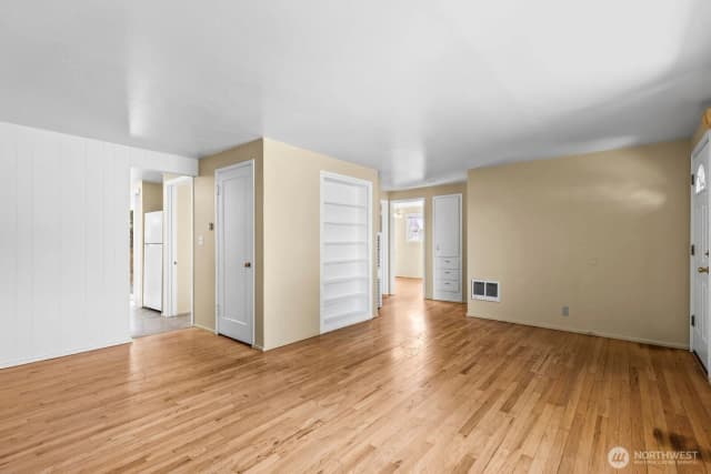 Property photo for 704 E Hobert Avenue, Ellensburg photo 5