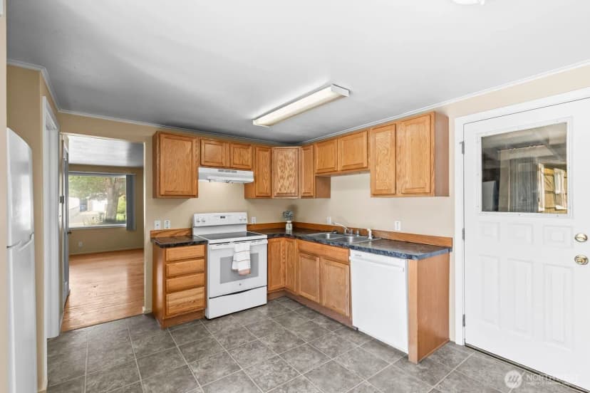 Property photo for 704 E Hobert Avenue, Ellensburg photo 14