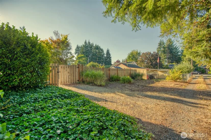 Property photo for 812 Thomas Street Sw, Olympia photo 29