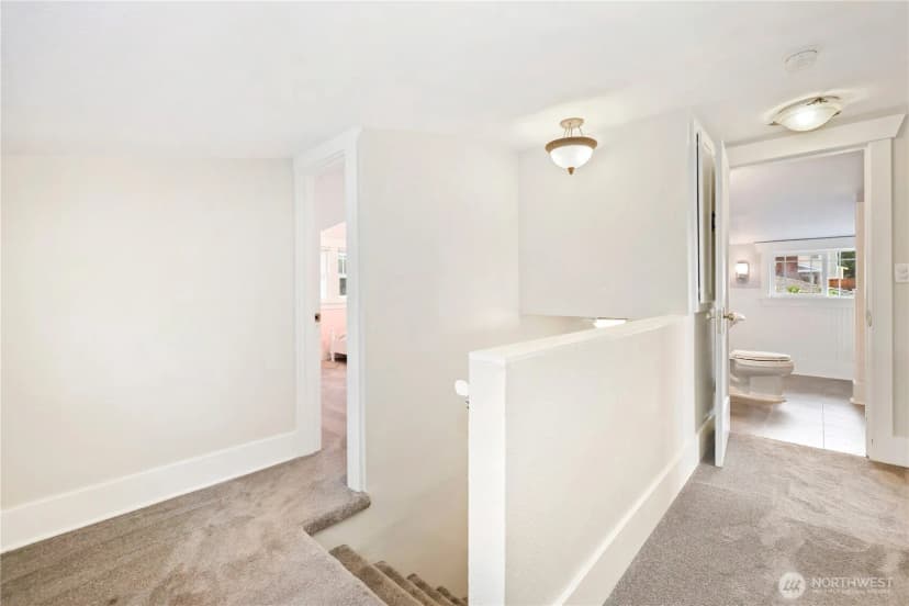 Property photo for 3002 Locust Avenue W, University Place photo 22