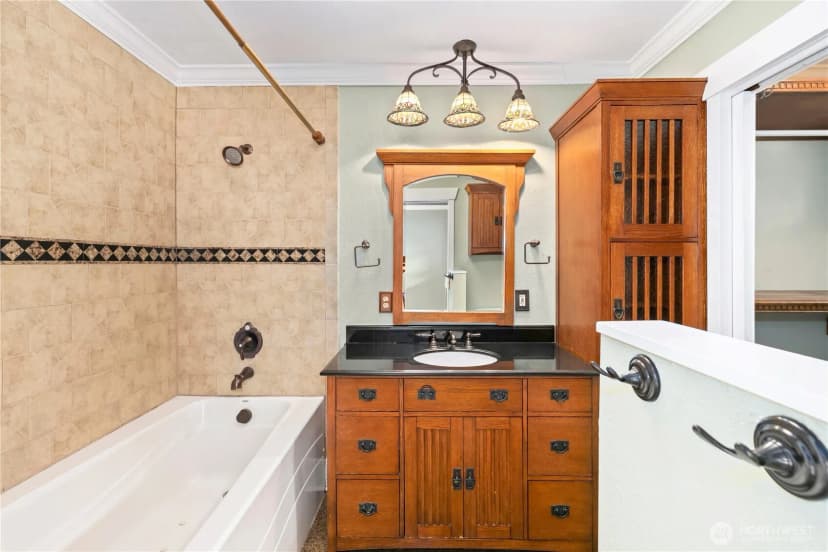Property photo for 3002 Locust Avenue W, University Place photo 14