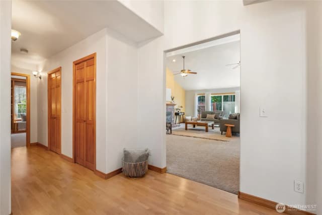 Property photo for 3817 S 251st Street, Kent photo 4