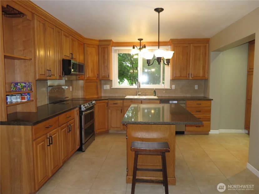 Property photo for 204 E Spruce Avenue, Montesano photo 11