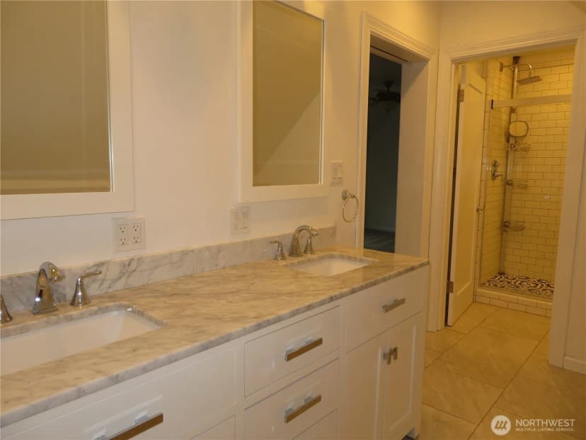 Property photo for 204 E Spruce Avenue, Montesano photo 18