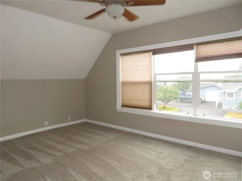 Property photo for 204 E Spruce Avenue, Montesano photo 21