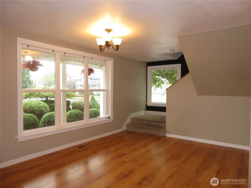 Property photo for 204 E Spruce Avenue, Montesano photo 6