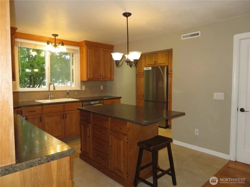 Property photo for 204 E Spruce Avenue, Montesano photo 12