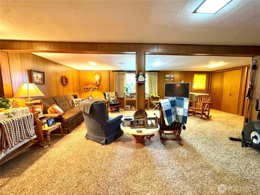 Property photo for 309 W 9th Avenue, Ritzville photo 20