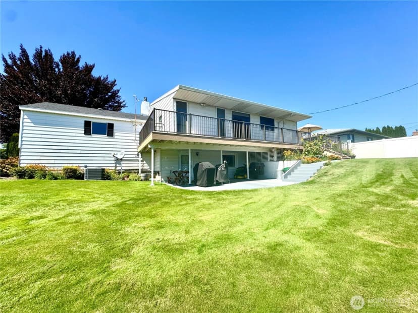 Property photo for 309 W 9th Avenue, Ritzville photo 27