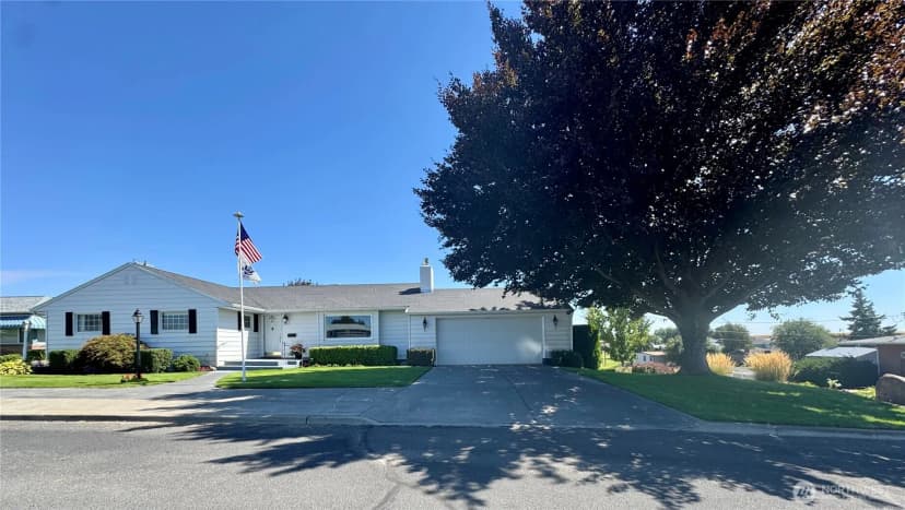 Property photo for 309 W 9th Avenue, Ritzville photo 2
