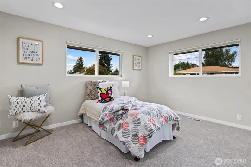 Property photo for 5243 116th Avenue Se, Bellevue photo 19