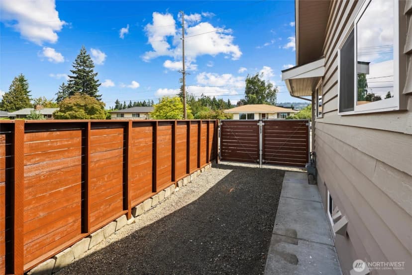 Property photo for 5243 116th Avenue Se, Bellevue photo 35