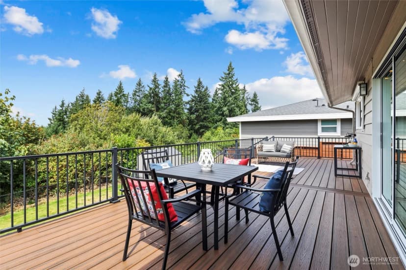 Property photo for 5243 116th Avenue Se, Bellevue photo 11