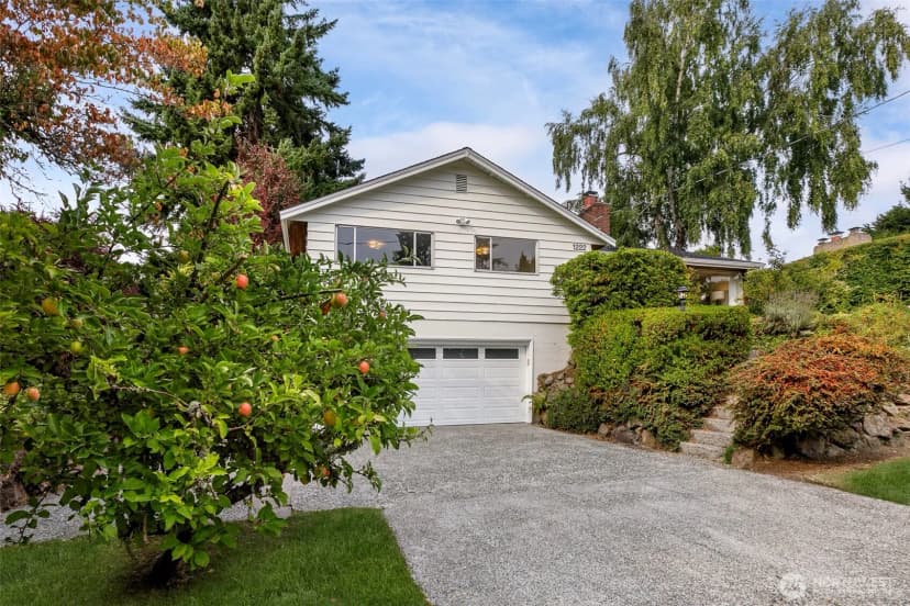 Property photo for 1222 Nw 119th Street, Seattle