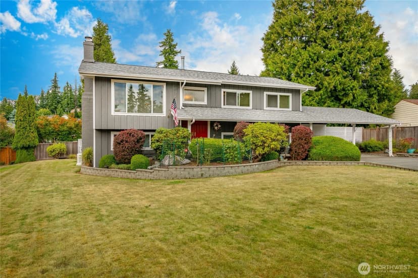 Property photo for 2820 E Crestline Drive, Bellingham photo 25