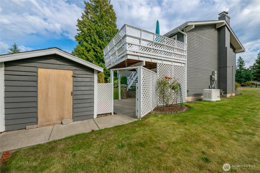 Property photo for 2820 E Crestline Drive, Bellingham photo 24