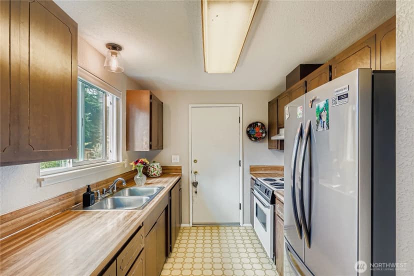 Property photo for 26807 Ne Beadonhall St, Duvall photo 10