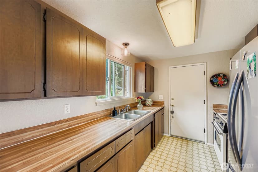 Property photo for 26807 Ne Beadonhall St, Duvall photo 7