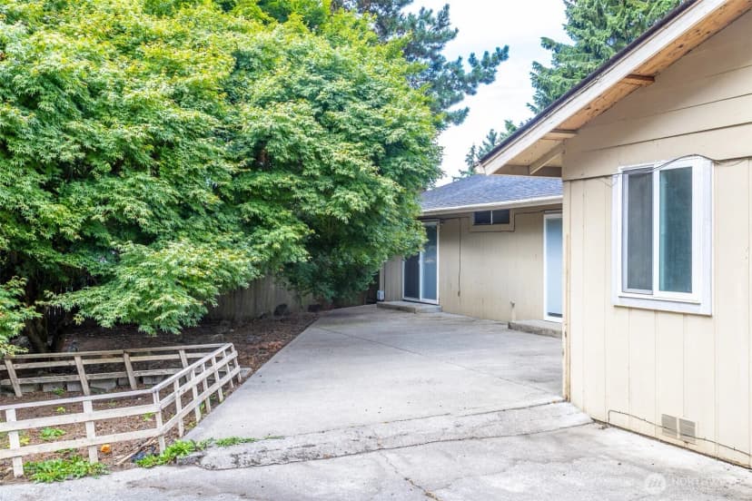 Property photo for 2401 Sw 318th Street, Federal Way photo 22