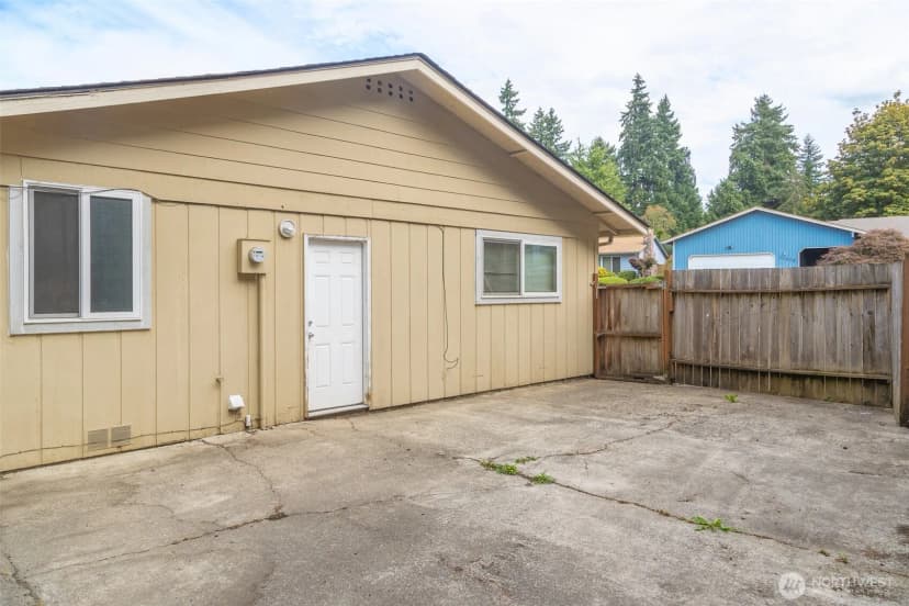 Property photo for 2401 Sw 318th Street, Federal Way photo 21