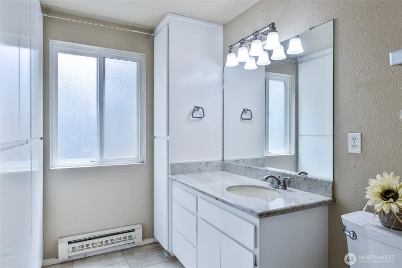 Property photo for 2401 Sw 318th Street, Federal Way photo 16