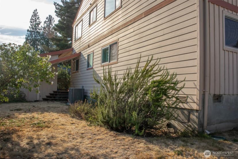 Property photo for 5101 S 163rd Place, Tukwila photo 19
