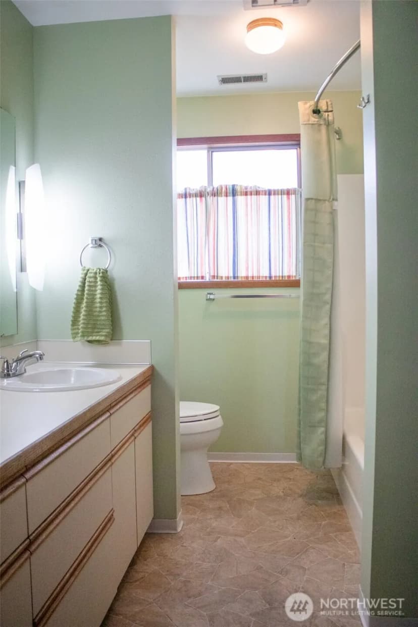 Property photo for 5101 S 163rd Place, Tukwila photo 8