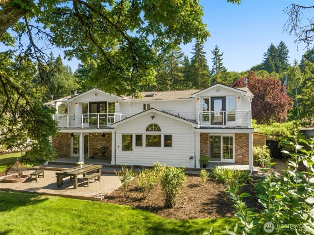 Property photo for 11216 E Riverside Drive, Bothell