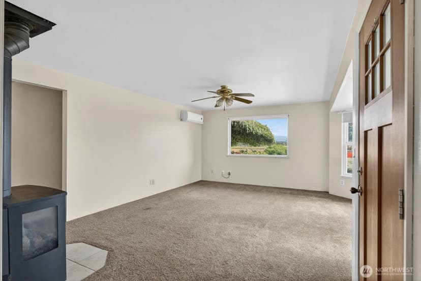 Property photo for 17330 11th Avenue Ne, Arlington photo 6