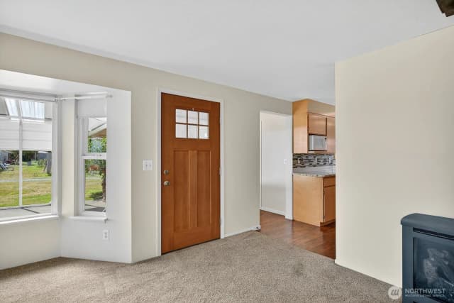Property photo for 17330 11th Avenue Ne, Arlington photo 5