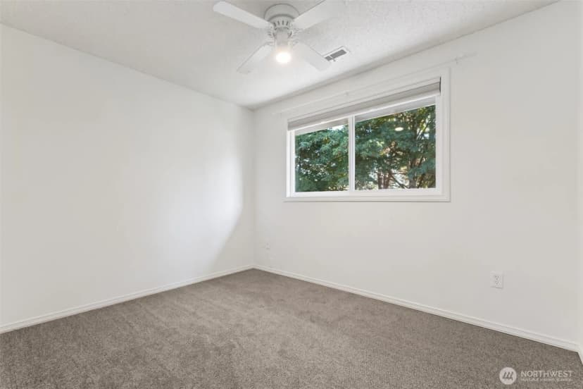 Property photo for 12513 Se 213th Street, Kent photo 19