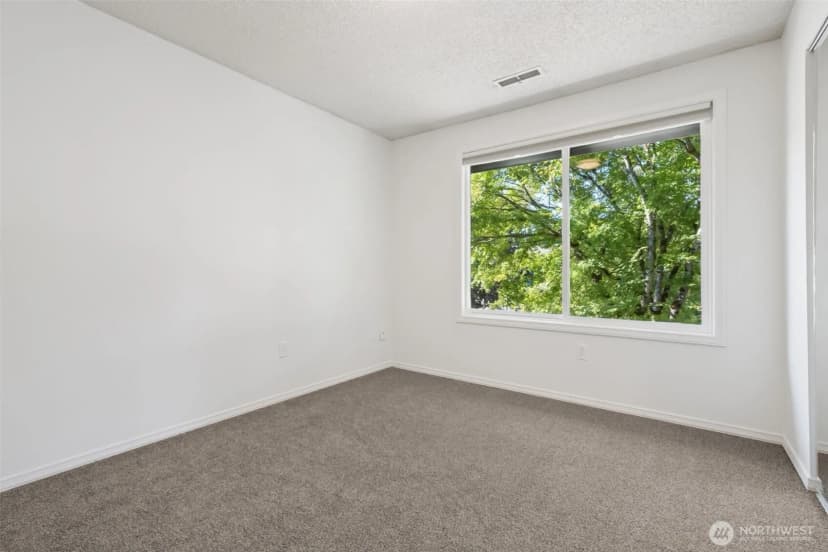 Property photo for 12513 Se 213th Street, Kent photo 17