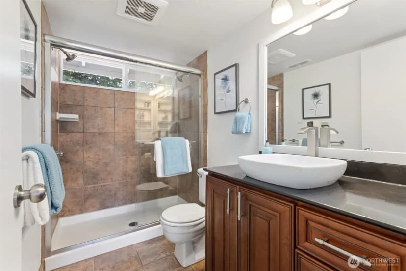 Property photo for 12513 Se 213th Street, Kent photo 16