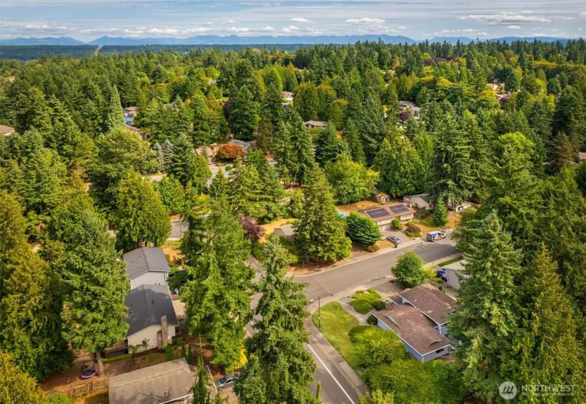 Property photo for 10925 165th Place Ne, Redmond photo 21