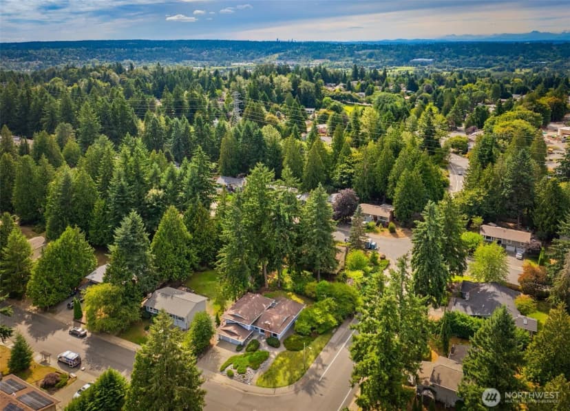 Property photo for 10925 165th Place Ne, Redmond photo 22