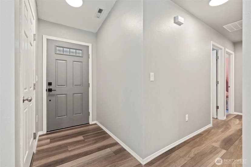 Property photo for 18817 Rampart Drive Se, Yelm photo 16