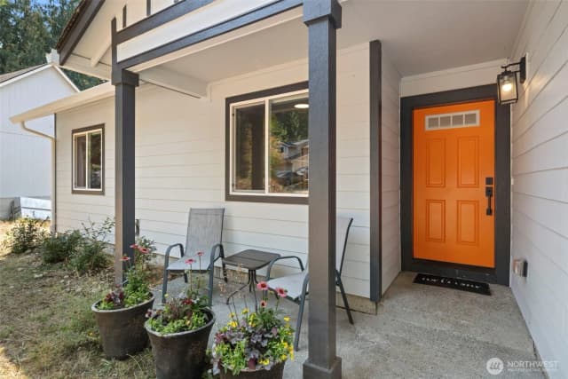 Property photo for 18817 Rampart Drive Se, Yelm photo 3