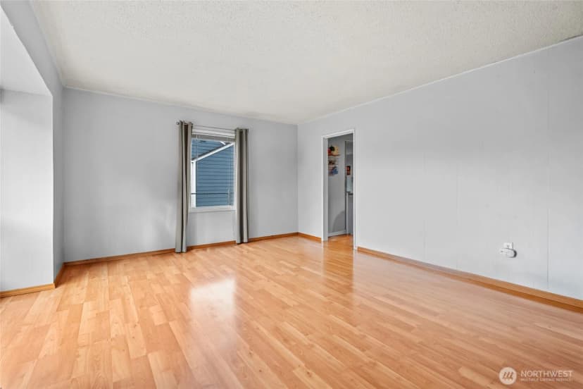 Property photo for 4709 S American Lake Boulevard, Tacoma photo 18