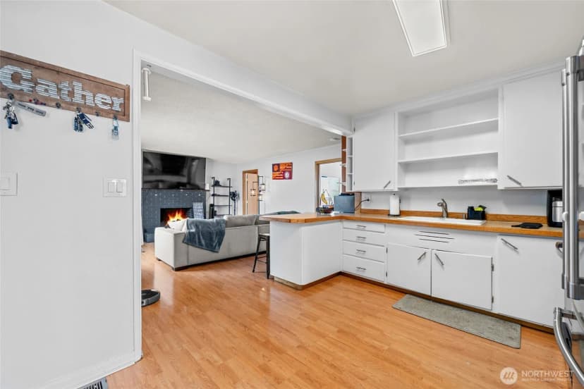 Property photo for 4709 S American Lake Boulevard, Tacoma photo 25
